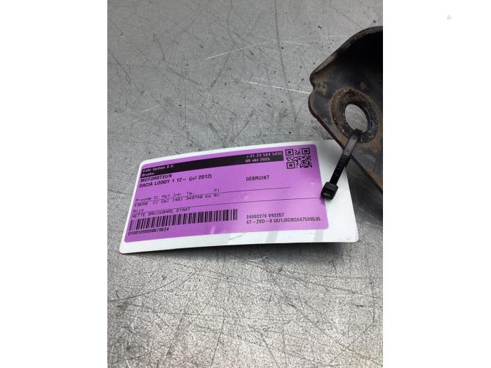 Used Engine mount Dacia Lodgy (JS/SD0J) 1.5 dCi FAP Price € 25,00 Margin scheme offered by Gebr Opdam B.V.