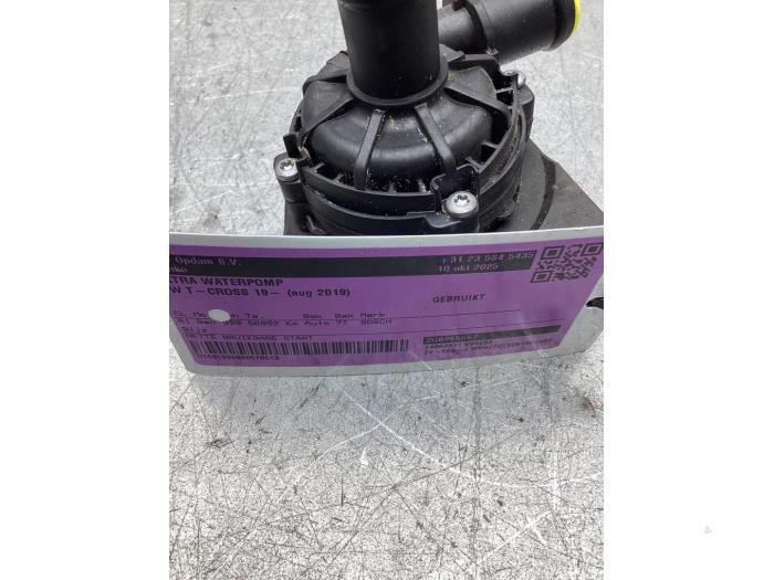 Begagnade Extra vattenpump Volkswagen T-Cross 1.0 TSI 115 12V Pris € 50,00 Marginaltabell erbjuds av Gebr Opdam B.V.