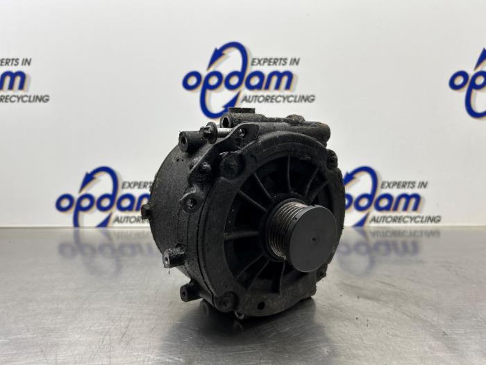 Begagnade Dynamo Mercedes ML I (163) 270 2.7 CDI 20V Pris € 125,00 Marginaltabell erbjuds av Gebr Opdam B.V.