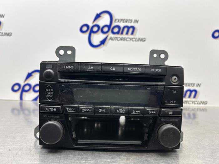 Używane Radioodtwarzacz CD Mazda MPV (LW19/69) 2.3 16V Cena € 75,00 Procedura marży oferowane przez Gebr Opdam B.V.