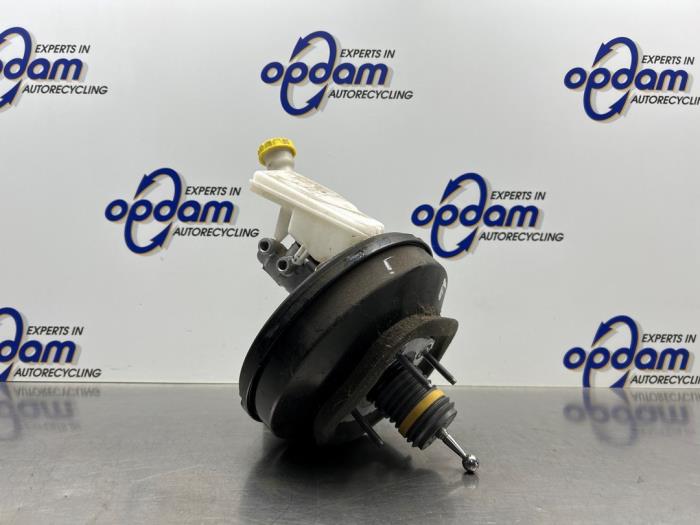Begagnade Bromsservo Citroen C4 Cactus (0B/0P) 1.2 PureTech 82 12V Pris € 100,00 Marginaltabell erbjuds av Gebr Opdam B.V.