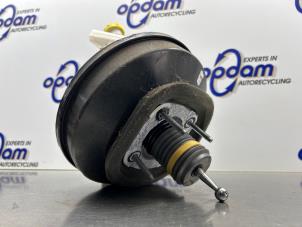 Servo frein d'un Citroën C4 Cactus (0B/0P) 1.2 PureTech 82 12V 2018