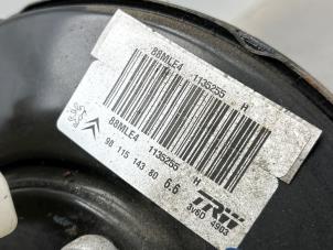Servo frein d'un Citroën C4 Cactus (0B/0P) 1.2 PureTech 82 12V 2018