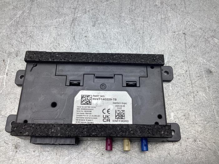 Begagnade Bluetooth-modul Ford Kuga III (DFK) 2.5 PHEV 16V Pris € 195,00 Marginaltabell erbjuds av Gebr Opdam B.V.
