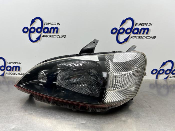 Używane Reflektor lewy Daihatsu YRV (M2) 1.0 12V DVVT STi Cena € 50,00 Procedura marży oferowane przez Gebr Opdam B.V.
