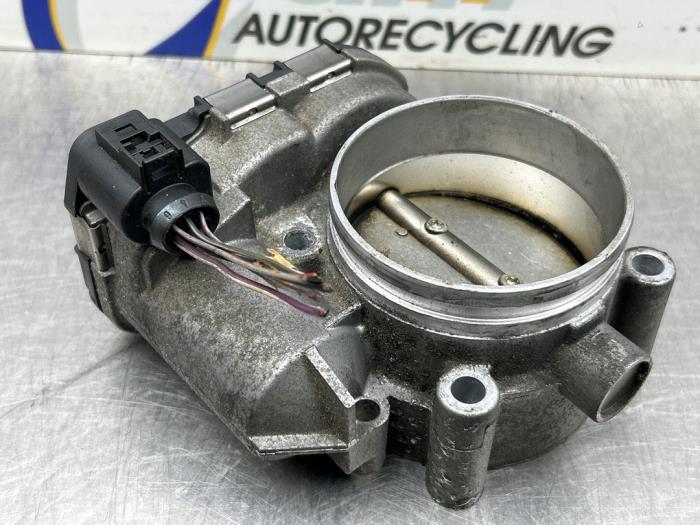 Usagé Boitier papillon Audi A6 (C6) 2.4 V6 24V Prix € 125,00 Règlement à la marge proposé par Gebr Opdam B.V.