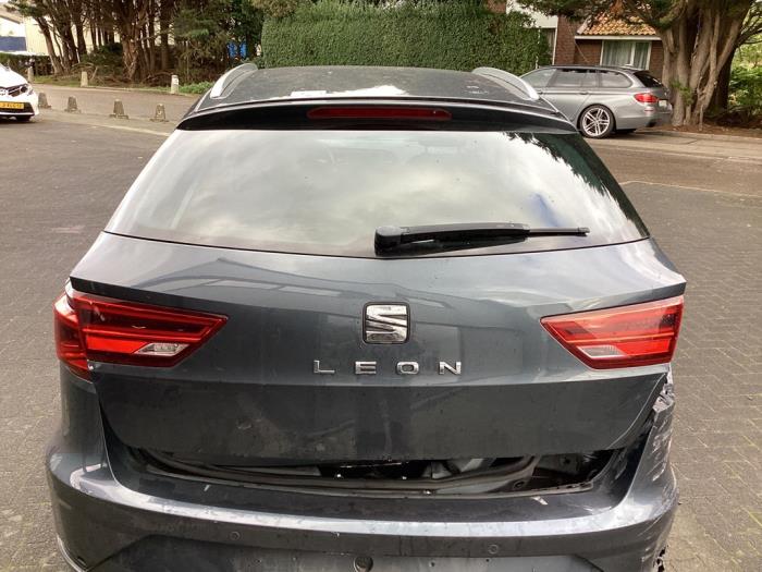 Begagnade Baklucka Seat Leon ST (5FF) 1.0 TSI 12V Pris € 350,00 Marginaltabell erbjuds av Gebr Opdam B.V.