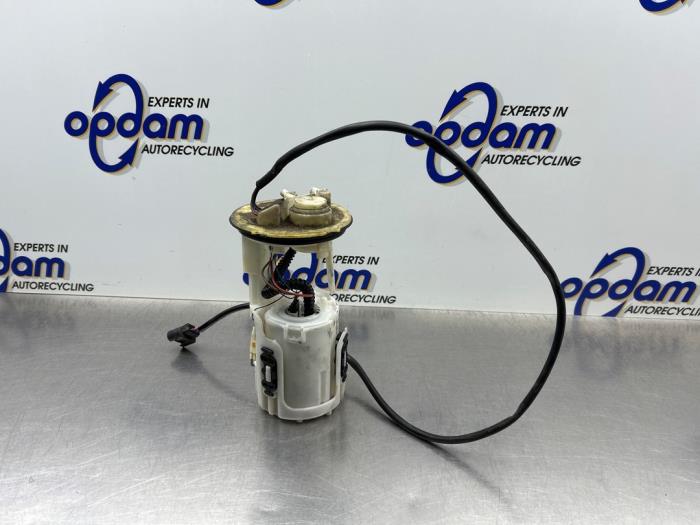 Gebrauchte Benzinpumpe Mercedes A (W168) 1.9 A-190 Preis € 50,00 Margenregelung angeboten von Gebr Opdam B.V.