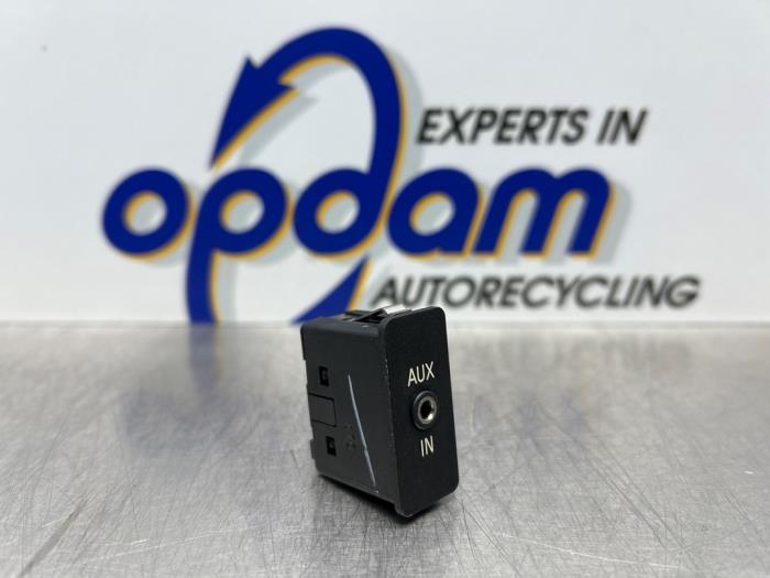 Mini Cooper S Connexions USB stock | ProxyParts.fr