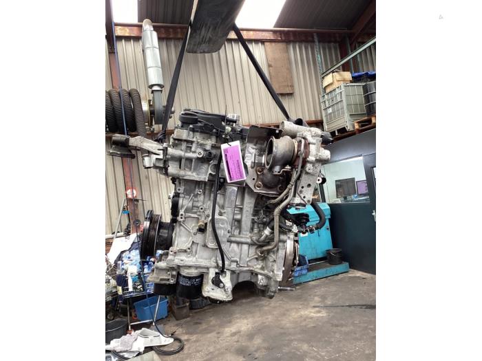 Engine from a Citroën C3 (SX/SW) 1.2 12V e-THP PureTech 110 2017