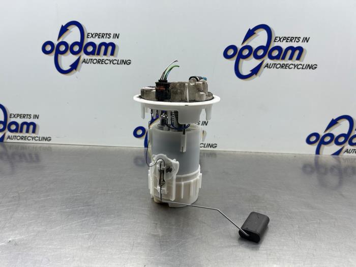 Begagnade Bensinpump Citroen C4 Cactus (0B/0P) 1.2 PureTech 82 12V Pris € 49,00 Marginaltabell erbjuds av Gebr Opdam B.V.