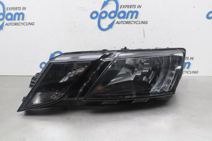 Używane Reflektor lewy Skoda Octavia Combi (5EAC) 1.4 TSI 16V Cena € 300,00 Procedura marży oferowane przez Gebr Opdam B.V.