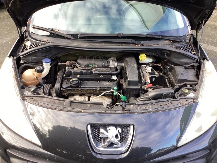 Używane Silnik Peugeot 207/207+ (WA/WC/WM) 1.4 16V Cena € 500,00 Procedura marży oferowane przez Gebr Opdam B.V.