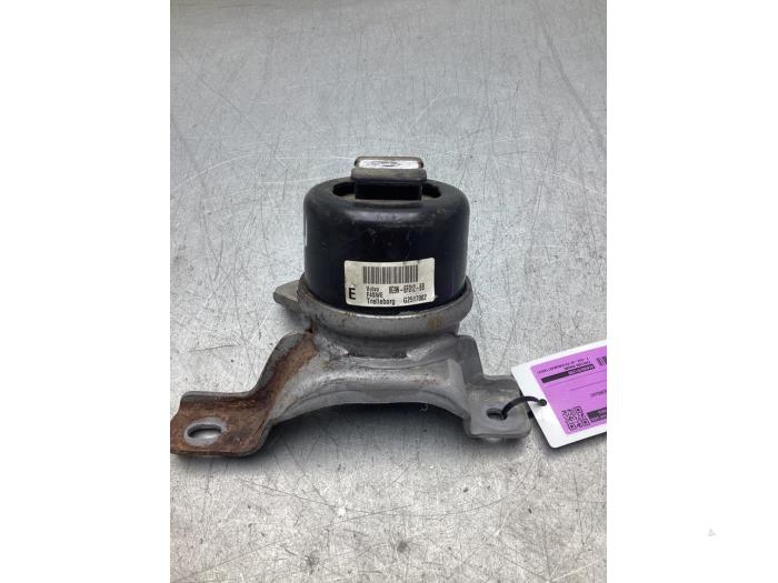 Used Engine mount Volvo V60 I (FW/GW) 2.4 D6 20V Plug-in Hybrid AWD Price € 40,00 Margin scheme offered by Gebr Opdam B.V.