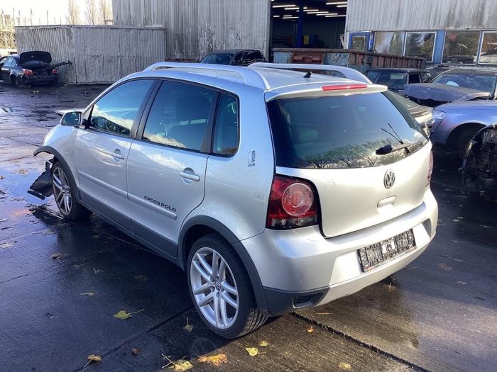 Gebrauchte Hinterachse Vorderradantrieb Volkswagen Polo IV (9N1/2/3) 1.4 16V Preis auf Anfrage angeboten von Gebr Opdam B.V.