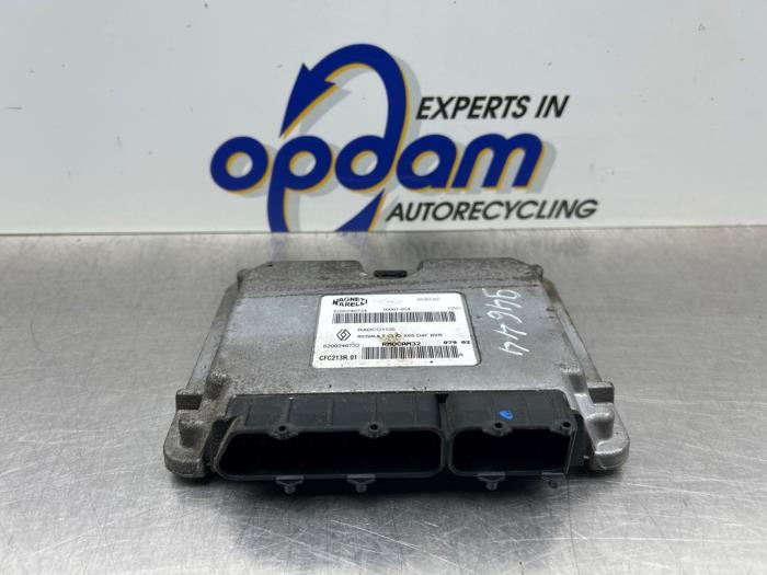 Used Engine management computer Renault Clio II (BB/CB) 1.2 16V Price € 125,00 Margin scheme offered by Gebr Opdam B.V.