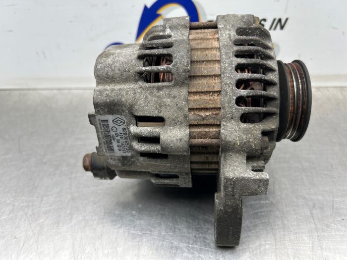 Begagnade Dynamo Renault Twingo (C06) 1.2 Pris € 50,00 Marginaltabell erbjuds av Gebr Opdam B.V.