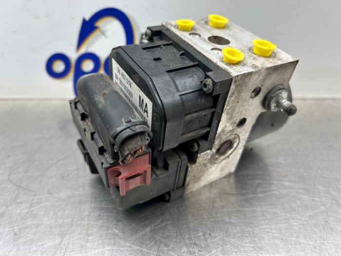 Gebrauchte ABS Pumpe Chevrolet Matiz (M200) 1.0 Preis € 150,00 Margenregelung angeboten von Gebr Opdam B.V.