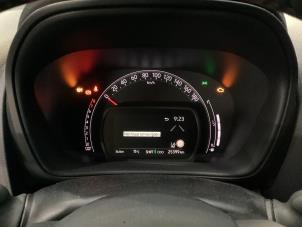 Motor van een Toyota Aygo X 1.0 12V VVT-i 2023