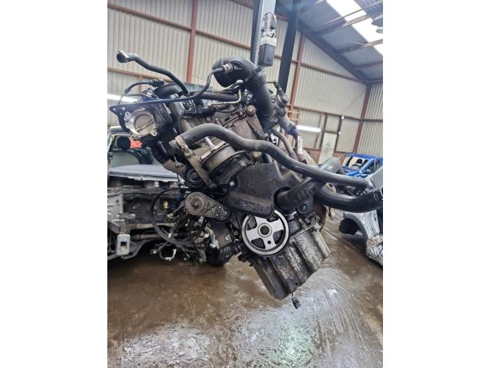 Motor van een Fiat 500 (312) 0.9 TwinAir 85 2011