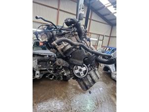 Motor van een Fiat 500 (312) 0.9 TwinAir 85 2011