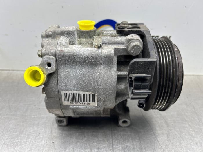 Usagé Compresseur de clim Fiat 500 (312) 0.9 TwinAir 65 Prix € 75,00 Règlement à la marge proposé par Gebr Opdam B.V.