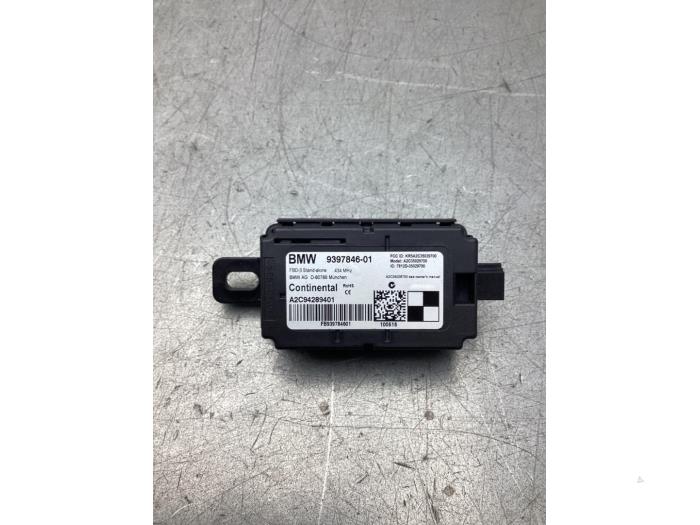 Używane Modul (rózne) BMW 3 serie (F30) 330e Cena € 35,00 Procedura marży oferowane przez Gebr Opdam B.V.
