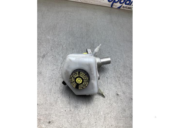 Used Master cylinder BMW 3 serie (F30) 330e Price € 80,00 Margin scheme offered by Gebr Opdam B.V.