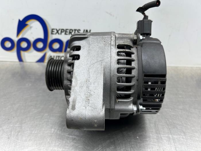 Begagnade Dynamo Ford Focus 2 Wagon 1.6 16V Pris € 75,00 Marginaltabell erbjuds av Gebr Opdam B.V.
