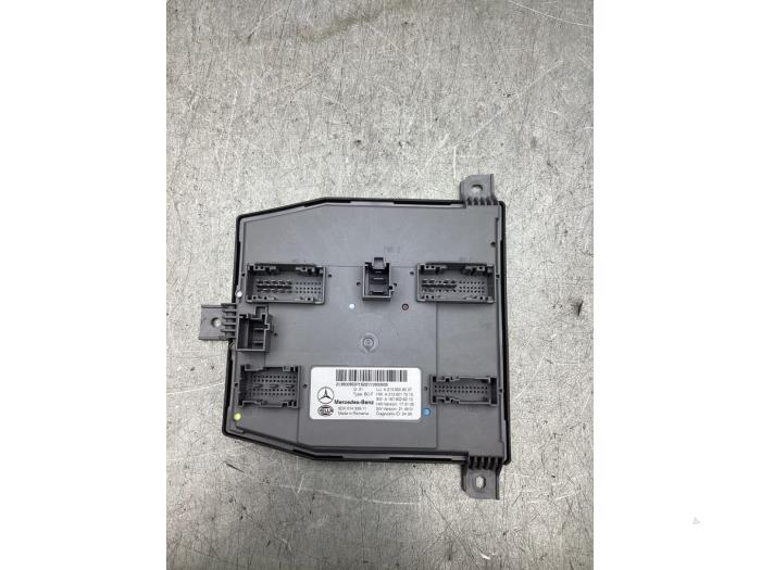 Używane Modul Comfort Mercedes E (W213) E-300 e 2.0 Turbo 16V Cena € 181,50 Z VAT oferowane przez Gebr Opdam B.V.