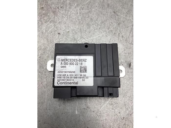 Używane Modul paliwowy ADM Mercedes E (W213) E-300 e 2.0 Turbo 16V Cena € 60,50 Z VAT oferowane przez Gebr Opdam B.V.