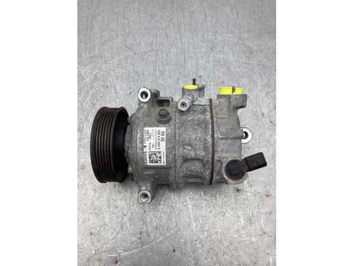 Usagé Pompe clim Volkswagen Polo V (6R) 1.0 12V BlueMotion Technology Prix € 125,00 Règlement à la marge proposé par Gebr Opdam B.V.