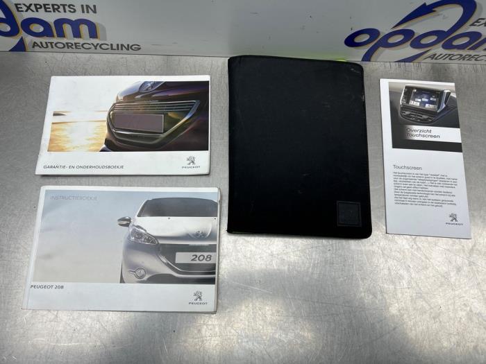 Używane Instrukcja Peugeot 208 I (CA/CC/CK/CL) 1.2 Vti 12V PureTech 82 Cena € 30,00 Procedura marży oferowane przez Gebr Opdam B.V.