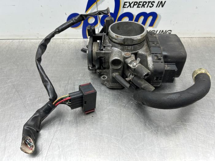 Usagé Boitier papillon Saab 9-3 I (YS3D) 2.0t 16V Prix € 100,00 Règlement à la marge proposé par Gebr Opdam B.V.