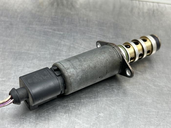 Gebrauchte Nockenwelle Verstellung Volkswagen Passat (3C2) 2.0 FSI 16V Preis € 30,00 Margenregelung angeboten von Gebr Opdam B.V.