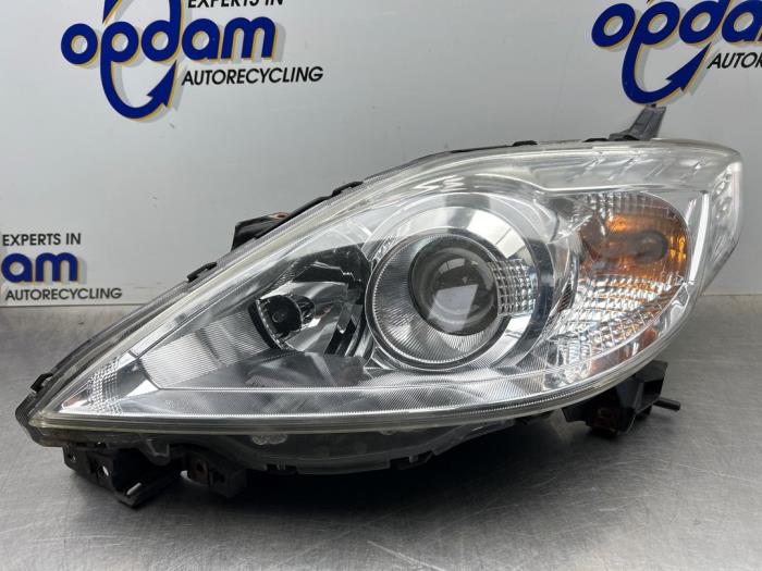 Używane Reflektor lewy Mazda 5 (CR19) 1.8i 16V Cena € 100,00 Procedura marży oferowane przez Gebr Opdam B.V.