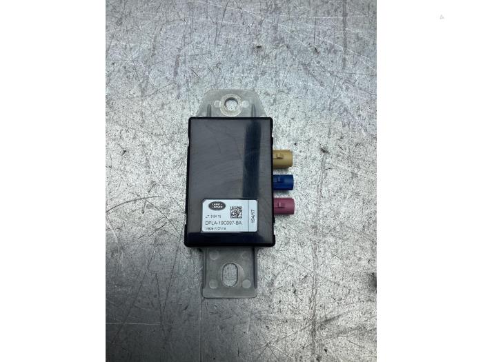 Używane Antena GPS Landrover Velar Cena € 30,00 Procedura marży oferowane przez Gebr Opdam B.V.