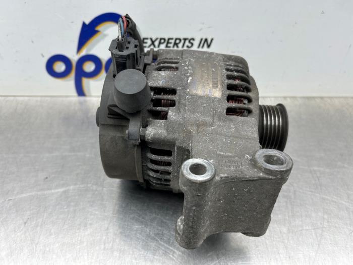 Gebrauchte Dynamo Ford Focus 1 1.4 16V Preis € 50,00 Margenregelung angeboten von Gebr Opdam B.V.