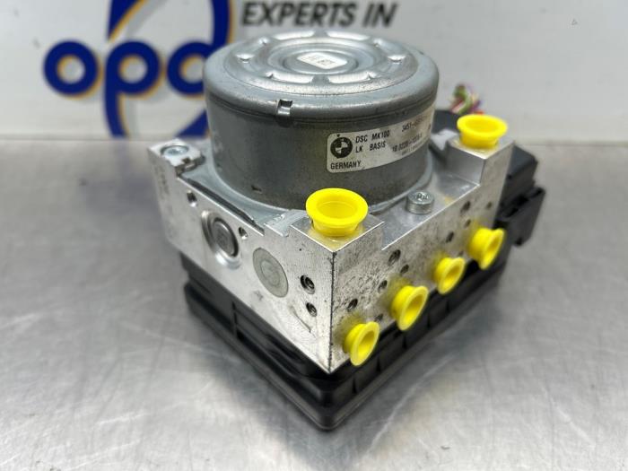 Używane Pompa ABS BMW 3 serie (F30) 320i 2.0 16V Cena € 300,00 Procedura marży oferowane przez Gebr Opdam B.V.
