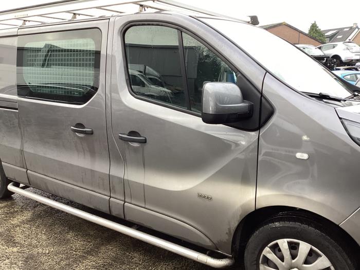 Begagnade Dörr, 2-dörrars, höger Opel Vivaro 1.6 CDTI BiTurbo 120 Pris € 650,00 Marginaltabell erbjuds av Gebr Opdam B.V.