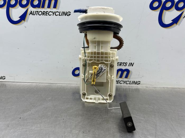 Gebrauchte Benzinpumpe Volkswagen Golf IV (1J1) 1.6 16V Preis € 49,00 Margenregelung angeboten von Gebr Opdam B.V.
