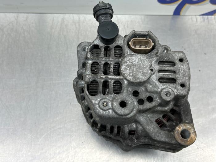 Dynamo van een Suzuki Wagon-R+ (RB) 1.3 16V 2001