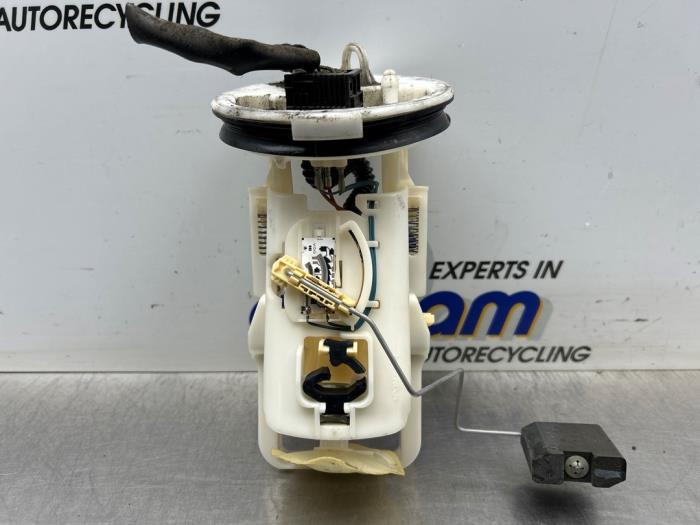 Gebrauchte Benzinpumpe BMW 3 serie Compact (E46/5) 316ti 16V Preis € 70,00 Margenregelung angeboten von Gebr Opdam B.V.