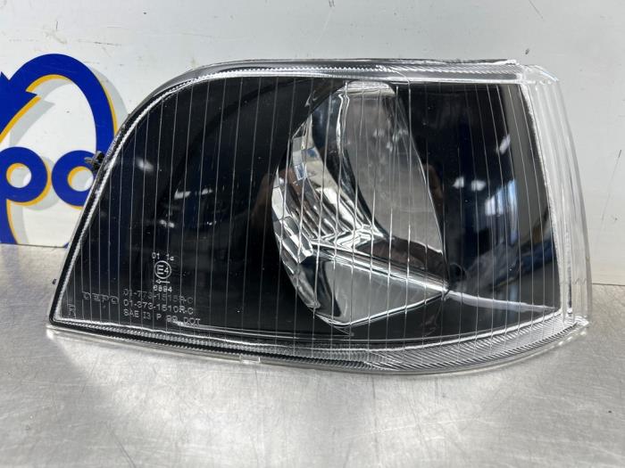 Używane Kierunkowskaz prawy Volvo V40 (VW) Cena € 25,00 Procedura marży oferowane przez Gebr Opdam B.V.