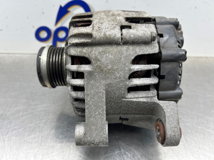 Gebrauchte Dynamo Opel Corsa D 1.4 16V Twinport Preis € 60,00 Margenregelung angeboten von Gebr Opdam B.V.