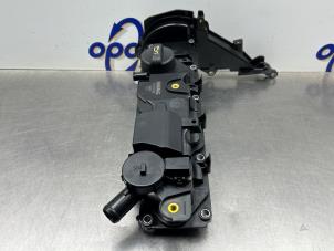 Ventildeckel van een Peugeot 5008