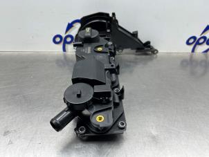 Ventildeckel van een Peugeot 5008