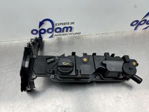 Ventildeckel van een Peugeot 5008