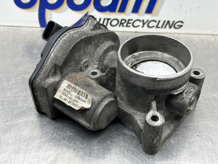 Gebrauchte Drosselklappengehäuse Ford Focus 2 2.0 16V Preis € 100,00 Margenregelung angeboten von Gebr Opdam B.V.