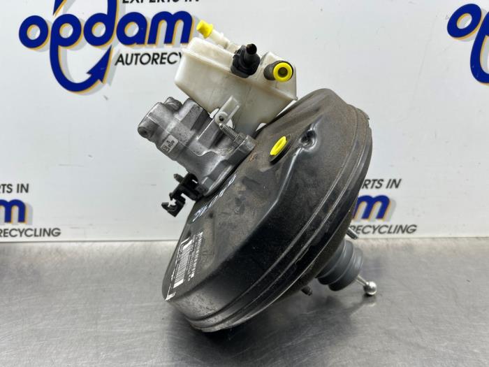 Usagé Servo frein Peugeot 308 SW (L4/L9/LC/LJ/LR) 1.6 BlueHDi 120 Prix € 125,00 Règlement à la marge proposé par Gebr Opdam B.V.